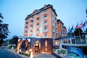 Гостиница Royal Hotel and SPA Geneva  Трускавец